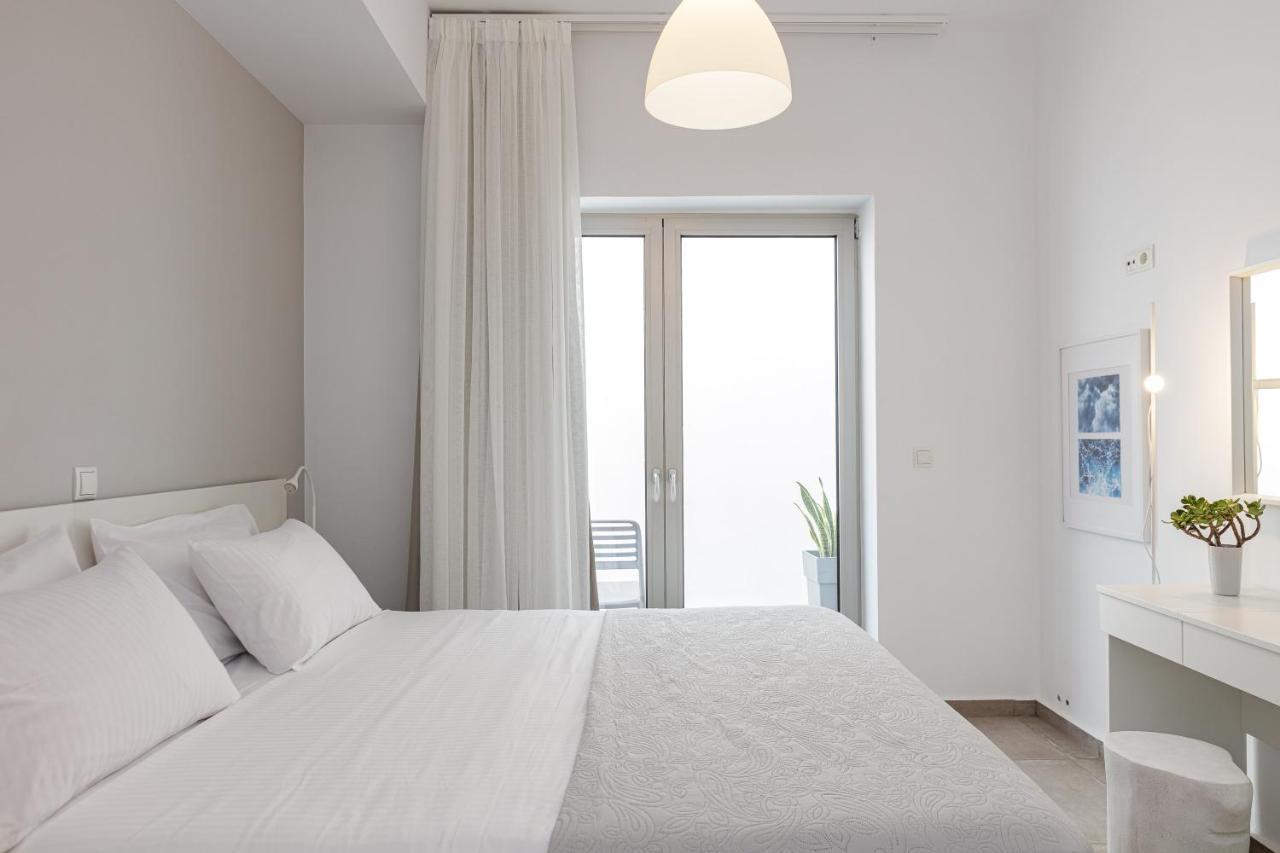 Aelia Seascape Apartments 플라키아스 외부 사진