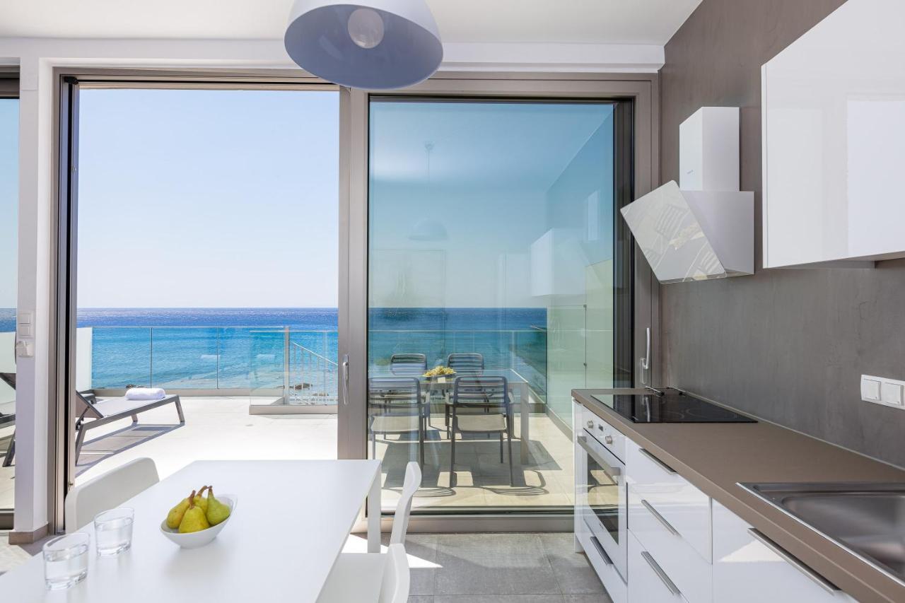 Aelia Seascape Apartments 플라키아스 외부 사진