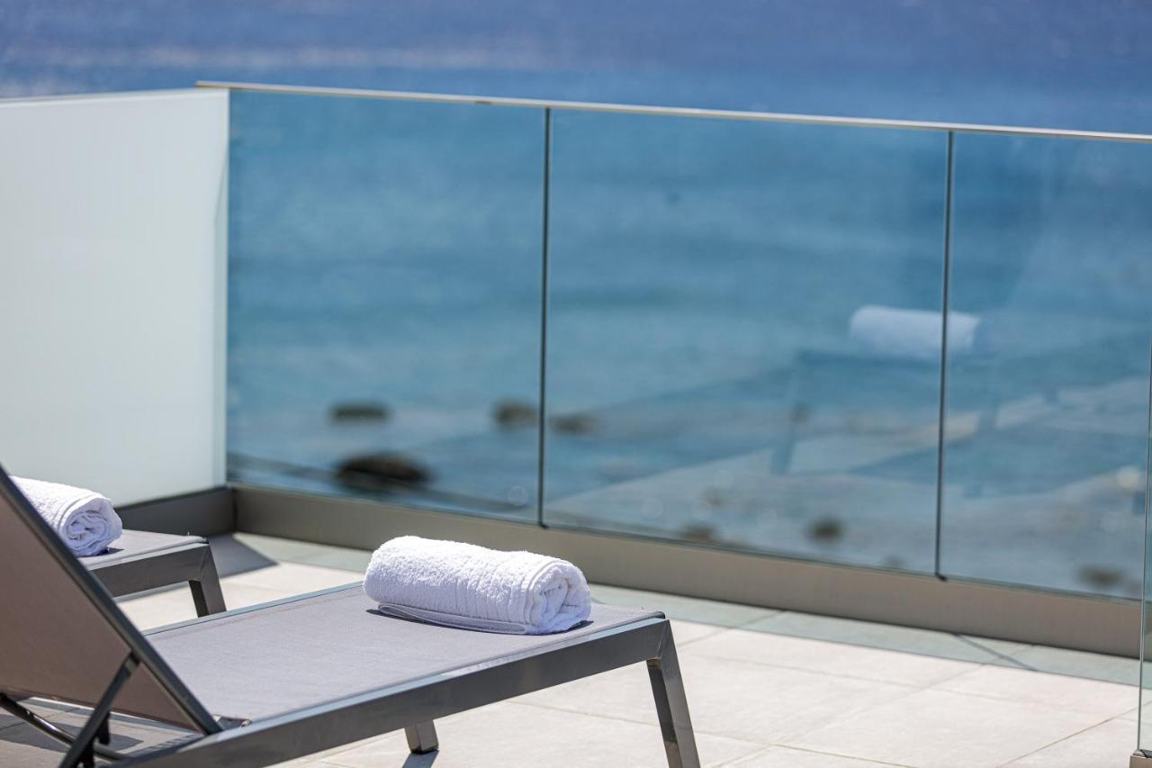 Aelia Seascape Apartments 플라키아스 외부 사진
