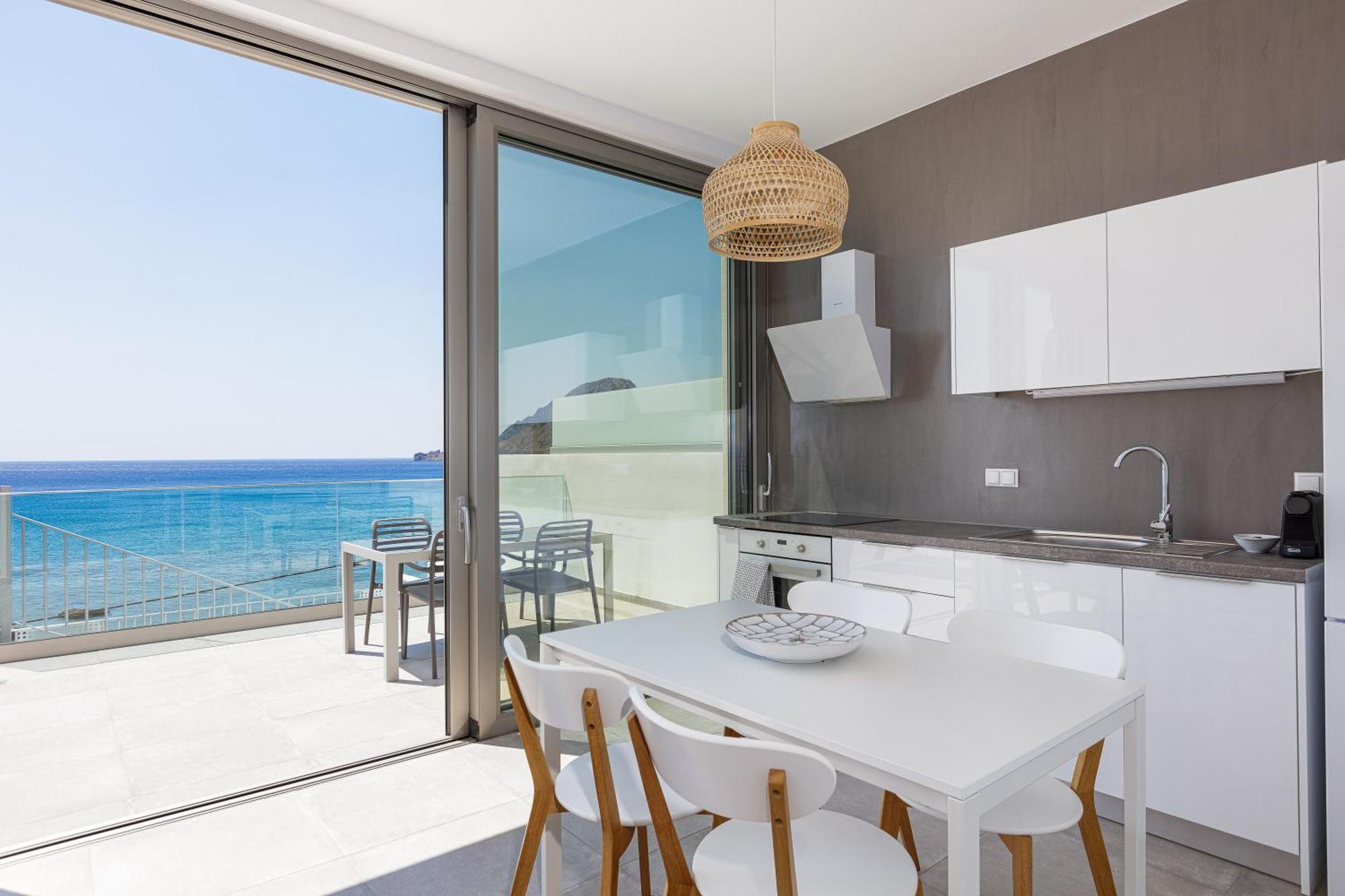 Aelia Seascape Apartments 플라키아스 외부 사진