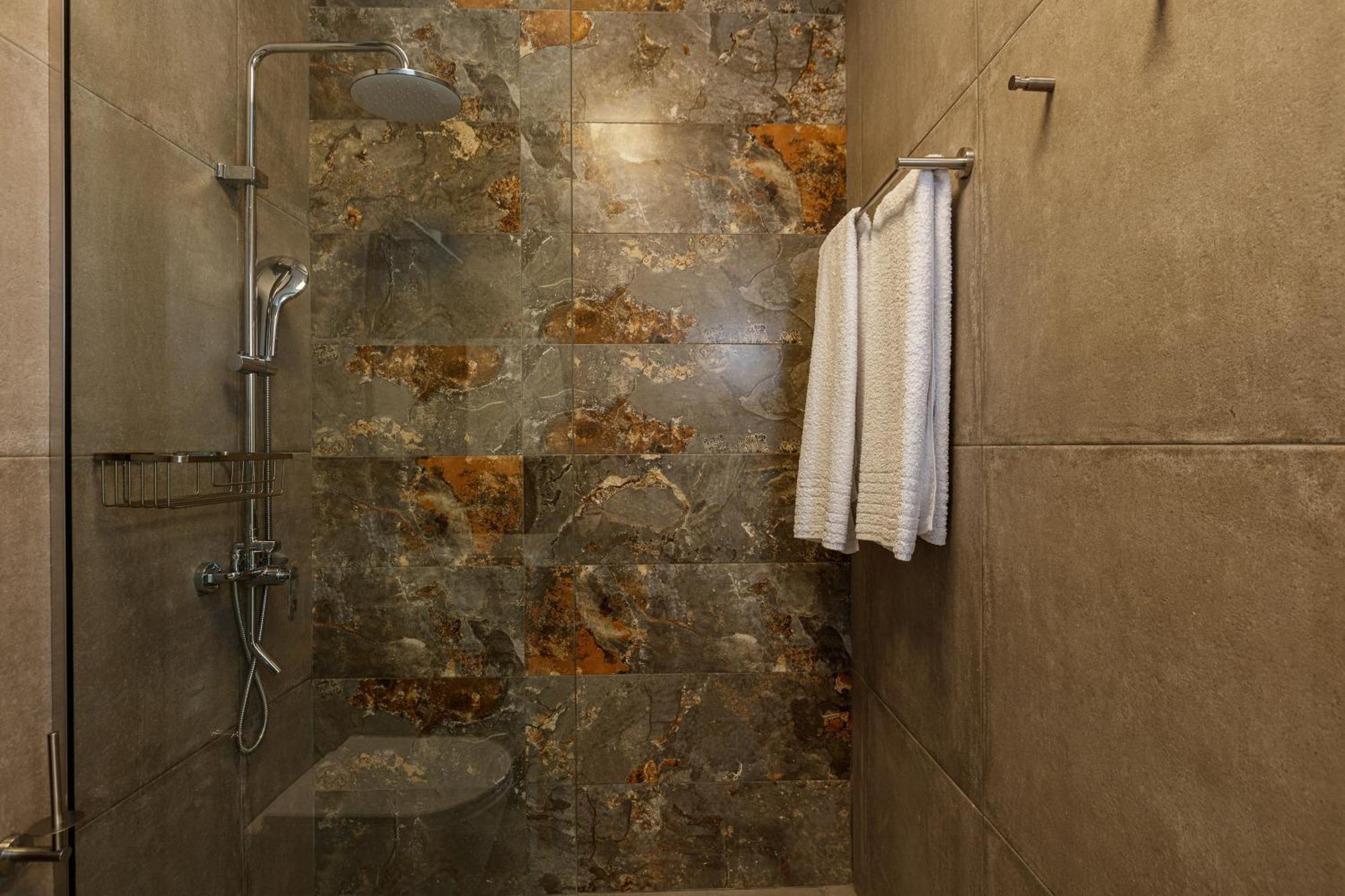 Aelia Seascape Apartments 플라키아스 객실 사진